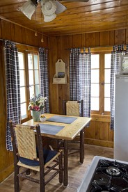 Tiny Cabin Perfect an Individual Escape with BBQ in Riverside, Wyoming - Riverside, Wyoming - glamping.directory