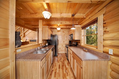Mountain Magic in Gatlinburg w/ 4 BR (Sleeps 12) - Gatlinburg, Tennessee - glamping.directory