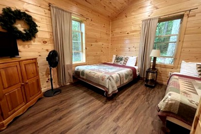 Tranquil Glamping Mountain Getaway: Beautiful Cabin by a Lake in the Adirondack Park in Eagle Bay, New York - Eagle Bay, New York - glamping.directory