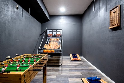 Adventure Awaits: Big Bear Lake Mountain Cabin with Game Room + Hot Tub - Big Bear Lake, California - glamping.directory