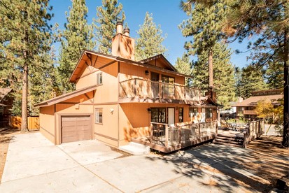 Adventure Awaits: Big Bear Lake Mountain Cabin with Game Room + Hot Tub - glamping.directory