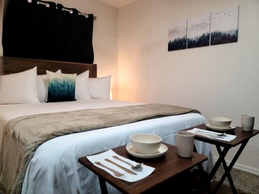 Quiet Adventure Base with BBQ Area & Scenic Nights in Williams, Arizona - Williams, Arizona - glamping.directory