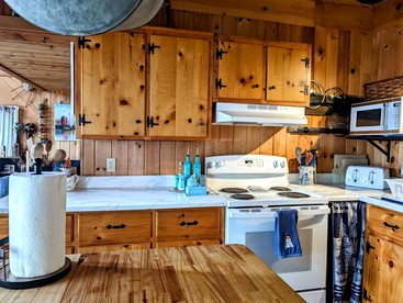 Stunning Waterfront Cabin on Flanders Pond for an Amazing Family Adventure in Sullivan, Maine - Sullivan, Maine - glamping.directory
