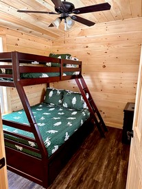 Super Private Cabin with Gorgeous Landscape in Maine - Greenville, Maine - glamping.directory