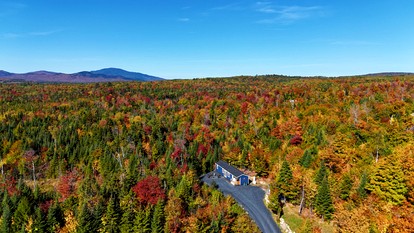 Super Private Cabin with Gorgeous Landscape in Maine - Greenville, Maine - glamping.directory