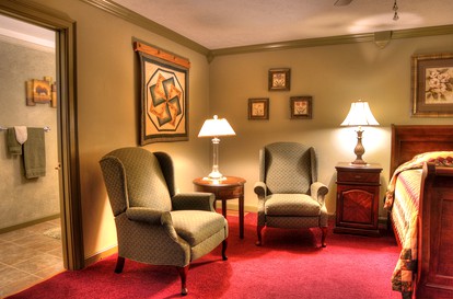 Romantic Bed and Breakfast Rooms in Wine Country Finger Lakes, New York - Penn Yan, New York - glamping.directory