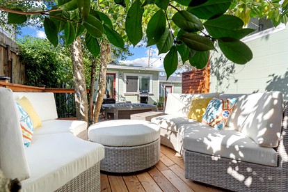 Beautiful Bungalow for Glamping on the Russian River in Guerneville, California - Guerneville, California - glamping.directory