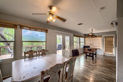 Lovely Cabin with Foosball and Great Views in New Braunfels, Texas - New Braunfels, Texas - glamping.directory