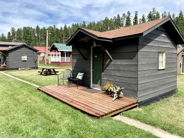 Tiny Cabin with Beautiful Lake Views in Rapid City, South Dakota - glamping.directory