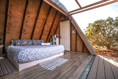 Magical Eco-Cabin for Glamping Getaways near Zion National Park and Hurricane - Hildale, Utah - glamping.directory