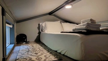 Amazing Pet-Friendly Tiny House Rental with Hot Tub in the Chattahoochee National Forest, Georgia - Suches, Georgia - glamping.directory