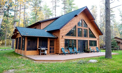 Spacious Luxury Log Cabin with Stone Fireplace & Screened Porch Near Superior National Forest, Babbitt MN - glamping.directory
