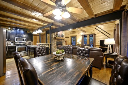 Spacious Cabin for 8 with Loft, Pool Table & Fireplace Near Broken Bow Lake - Broken Bow, Oklahoma - glamping.directory