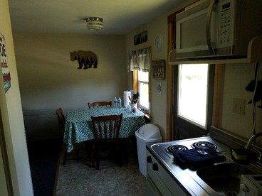 Family Cabin in Stewartstown for a New Hampshire Weekend Getaway - Stewartstown, New Hampshire - glamping.directory