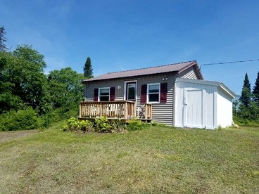 Family Cabin in Stewartstown for a New Hampshire Weekend Getaway - glamping.directory