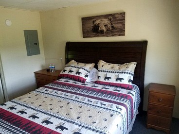 Family Cabin in Stewartstown for a New Hampshire Weekend Getaway - Stewartstown, New Hampshire - glamping.directory