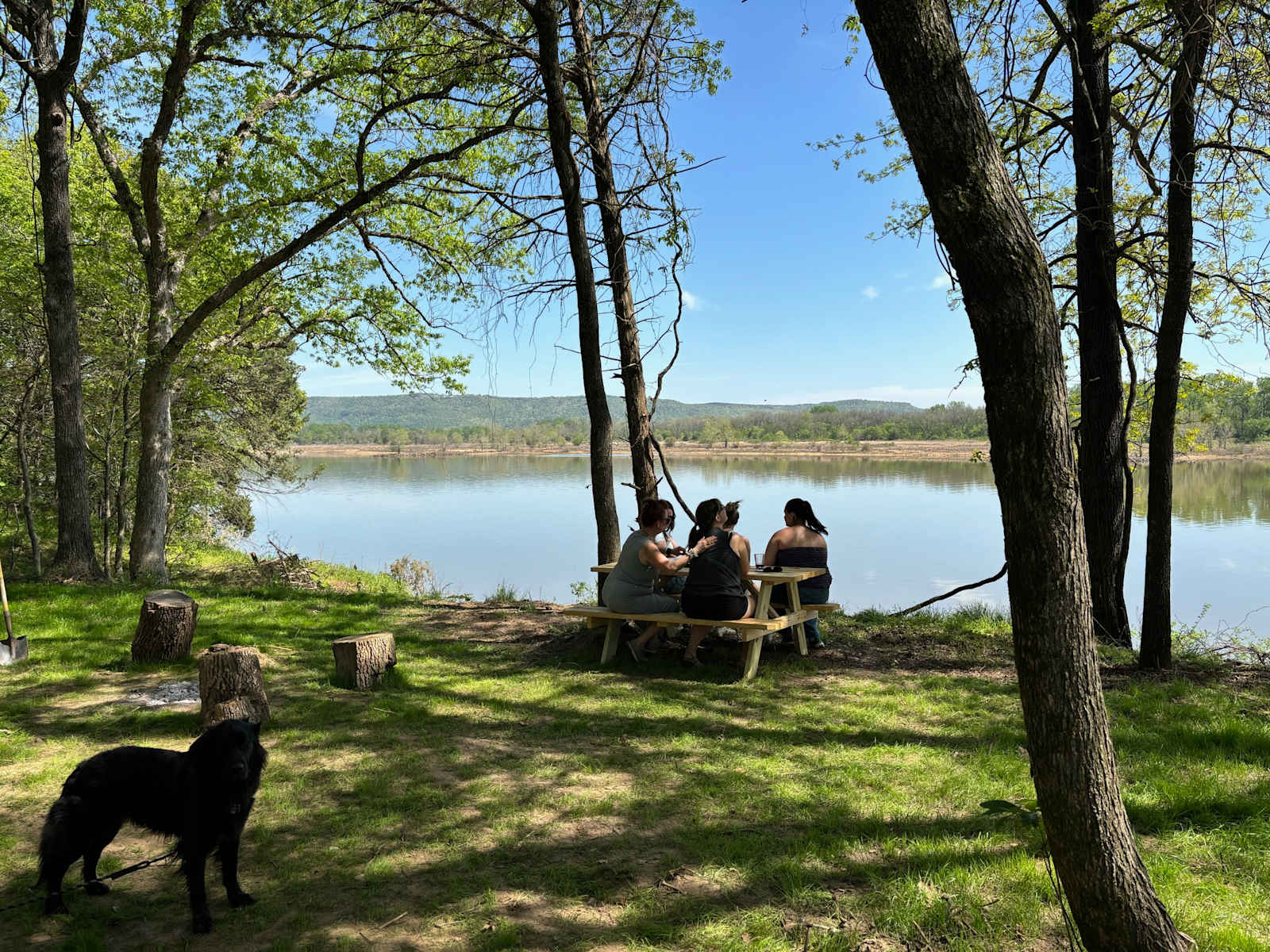 Southwinds on the Arkansas River - Atkins, Arkansas - glamping.directory