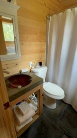 Peaceful Log Cabin Perfect for a Romantic Getaway near Yellowstone, Idaho - Island Park, Idaho - glamping.directory