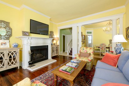 Incredible Villa Rental for Groups with Pool near Mt Vernon, Texas - Mt. Vernon, Texas - glamping.directory