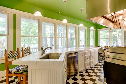 Incredible Villa Rental for Groups with Pool near Mt Vernon, Texas - Mt. Vernon, Texas - glamping.directory