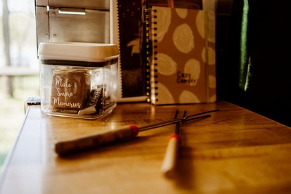 Vintage Camper Rental Ideal for Glamping in Missouri, MO - Saint Clair, Missouri - glamping.directory