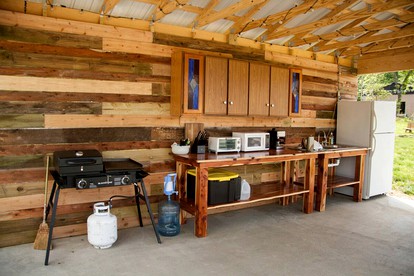 Vintage Camper Rental Ideal for Glamping in Missouri, MO - Saint Clair, Missouri - glamping.directory