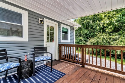 Charming Cottage with Spacious Backyard and Covered Porches Near Downtown Black Mountain, NC - Black Mountain, North Carolina - glamping.directory