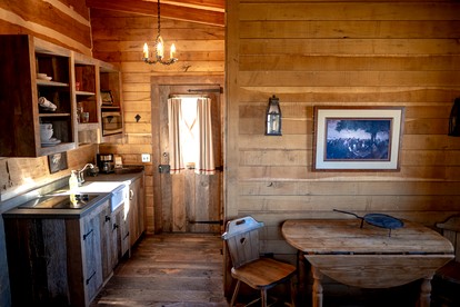 Romantic Weekend Getaway near Houston in New Ulm, Texas - New Ulm, Texas - glamping.directory
