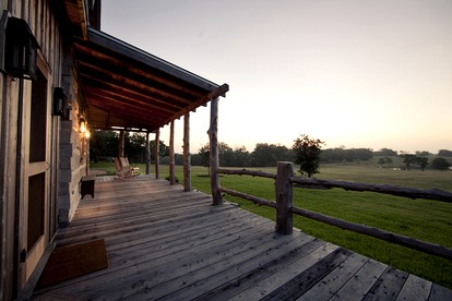 Romantic Weekend Getaway near Houston in New Ulm, Texas - New Ulm, Texas - glamping.directory