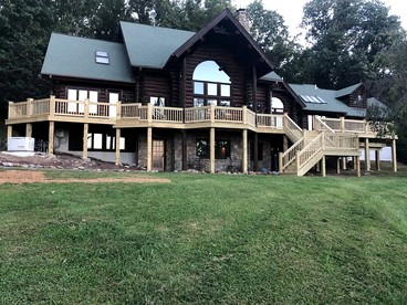 Luxury Montana-Style Log Estate with Private Vineyard & Spa Near Purcellville, VA - Purcellville, Virginia - glamping.directory