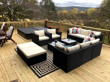 Luxury Montana-Style Log Estate with Private Vineyard & Spa Near Purcellville, VA - Purcellville, Virginia - glamping.directory