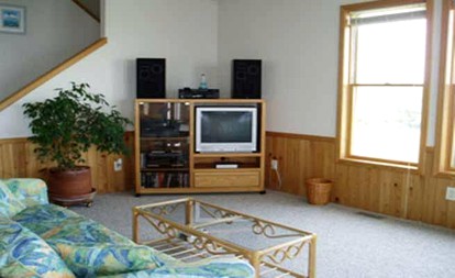 Bayfront Vacation Rental near Buxton Woods Coastal Reserve in Frisco, North Carolina - Frisco, North Carolina - glamping.directory