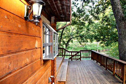 Fantastic Family Vacation Retreat for 12 near the Guadalupe River, Texas - New Braunfels, Texas - glamping.directory