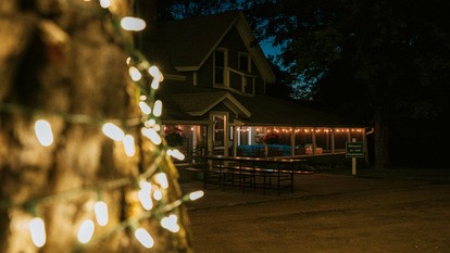 Escape to The Clubhouse, St. Croix Falls city, Wisconsin - Saint Croix Falls, Wisconsin - glamping.directory