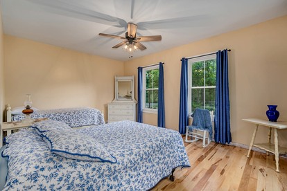 Escape to The Clubhouse, St. Croix Falls city, Wisconsin - Saint Croix Falls, Wisconsin - glamping.directory