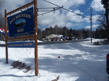 Relaxing Mountain Retreat near Adirondack Attractions in Blue Mountain Lake, New York - Indian Lake, New York - glamping.directory