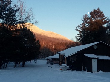 Relaxing Mountain Retreat near Adirondack Attractions in Blue Mountain Lake, New York - glamping.directory