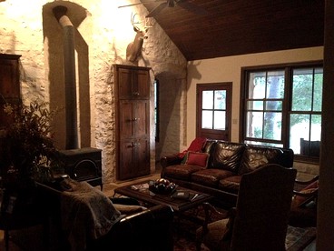 Stunning Luxury Estate on Private Lake in Texas Hill Country near Austin - Driftwood, Texas - glamping.directory