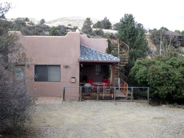 Casita-Style Vacation Getaway with a Hot Tub near Prescott, Arizona - glamping.directory