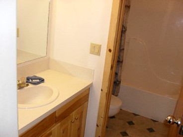 Spacious Cottage near Yellowstone National Park in Fremont County, Idaho - Island Park, Idaho - glamping.directory
