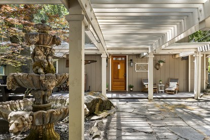 Secluded Cottage with Hot-tub in Cazadero, California - Cazadero, California - glamping.directory