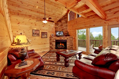 Fantastic Vacation Cabin with a Gas Fireplace and Jacuzzi in Gatlinburg, East Tennessee - Gatlinburg, Tennessee - glamping.directory