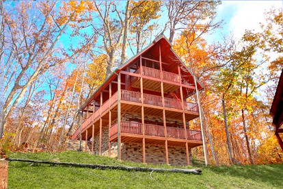 Fantastic Vacation Cabin with a Gas Fireplace and Jacuzzi in Gatlinburg, East Tennessee - glamping.directory