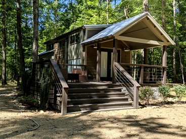 Embrace Nature in this Cozy Cabin with Fire Pit in Monteagle, Tennessee - Monteagle, Tennessee - glamping.directory