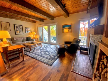 Completely Renovated Bretton Woods Accommodation for a Weekend Getaway in New Hampshire - Carroll, New Hampshire - glamping.directory