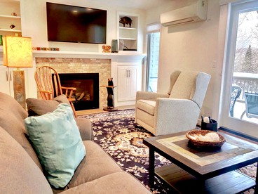 Completely Renovated Bretton Woods Accommodation for a Weekend Getaway in New Hampshire - Carroll, New Hampshire - glamping.directory