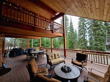 Stylish Mountain Retreat with Game Room & Private Fire Pit in McCall, Idaho - McCall, Idaho - glamping.directory