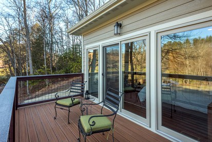 Enchanting Cabin near Asheville, NC, Ideal for a Blue Ridge Mountains Getaway - Mars Hill, North Carolina - glamping.directory