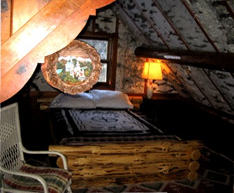 Rustic Lakeside Cabin Rental with a Paddleboat and Canoe in Rhinelander, Wisconsin - Rhinelander, Wisconsin - glamping.directory