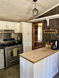Rustic Cottage Rental with a Hot Tub Perfect for Luxury Camping in Santa Margarita - Santa Margarita, California - glamping.directory